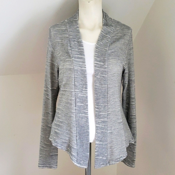 Sweet Gray Open Cardigan Sweater in Gray, Size Medium - Picture 1 of 16